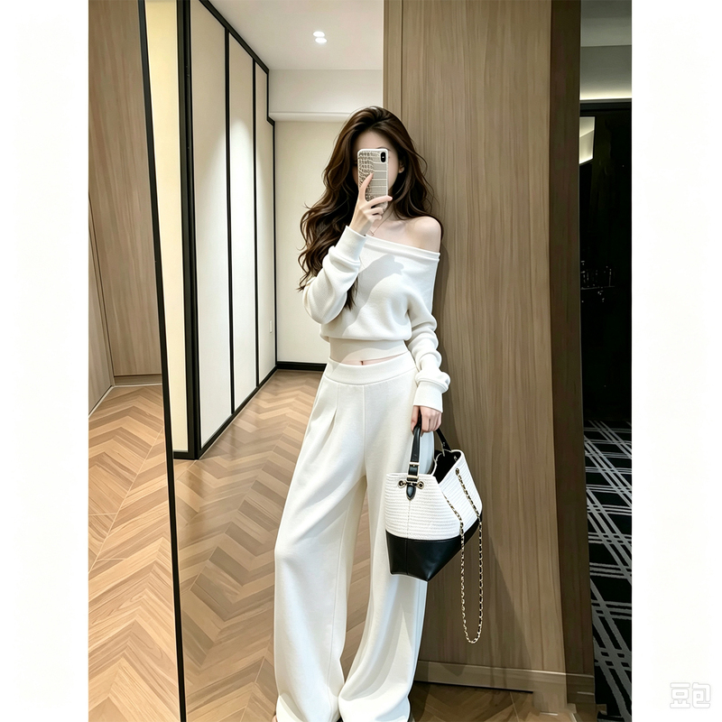 Korean Style Casual Sports Suit for Women 2026 Autumn New High-End White Sweatshirt Wide-Leg Pants Two-Piece Set Korean Style Casual Sports Suit for Women 2026 Autumn New High-End White Sweatshirt Wide-Leg Pants Two-Piece Set