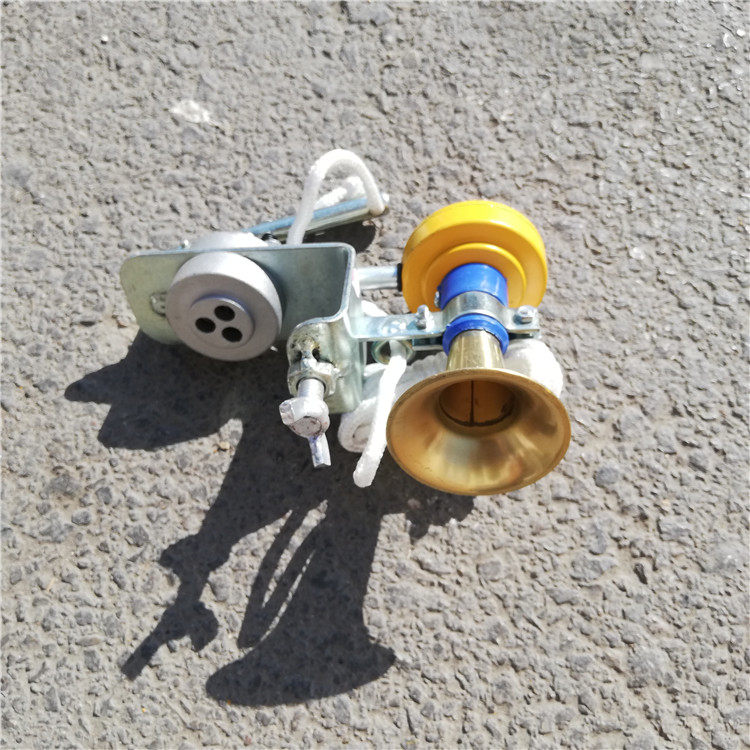 Bagpipe emergency brake valve railway simple brake valve train release valve release valve bagpipe emergency sound tune