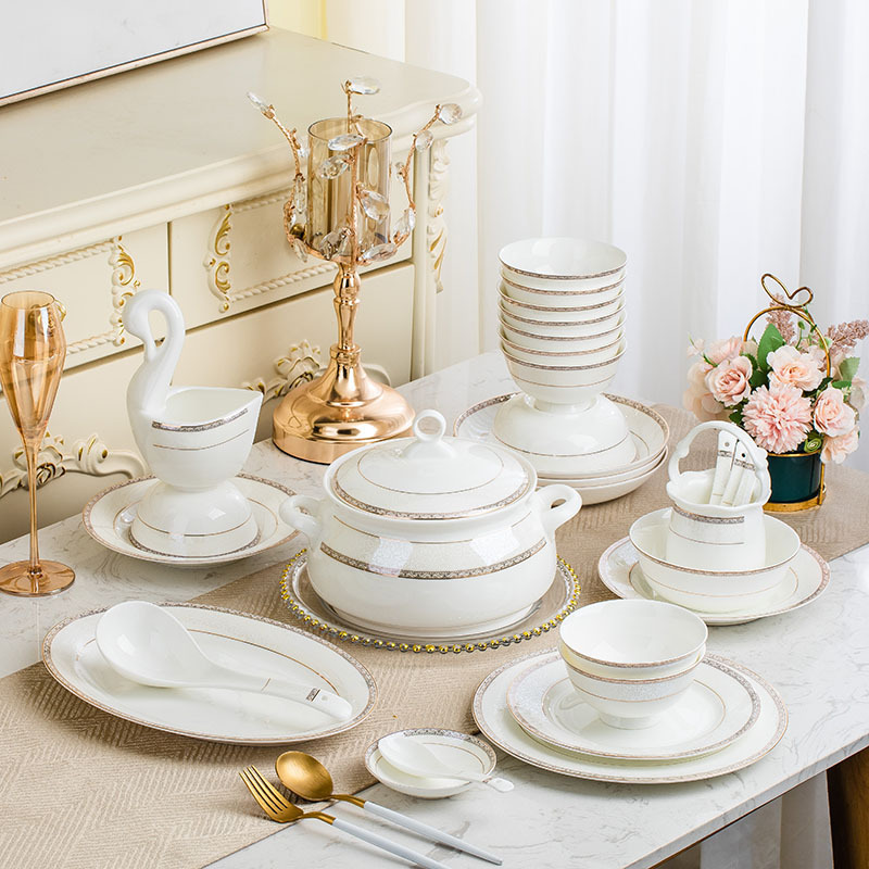 European-Style Light Luxury Bone China Bowl and Plate Set, Jingdezhen High-Temperature Ceramic Tableware for Home Use, Wedding, Housewarming Bowls, Chopsticks, and Plates