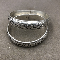 Ancient play miscellaneous bracelets Flowers Flowers and flowers Pattern brass Silver Bracelets Silver Bracelets for men and women General ornaments A pair of prices