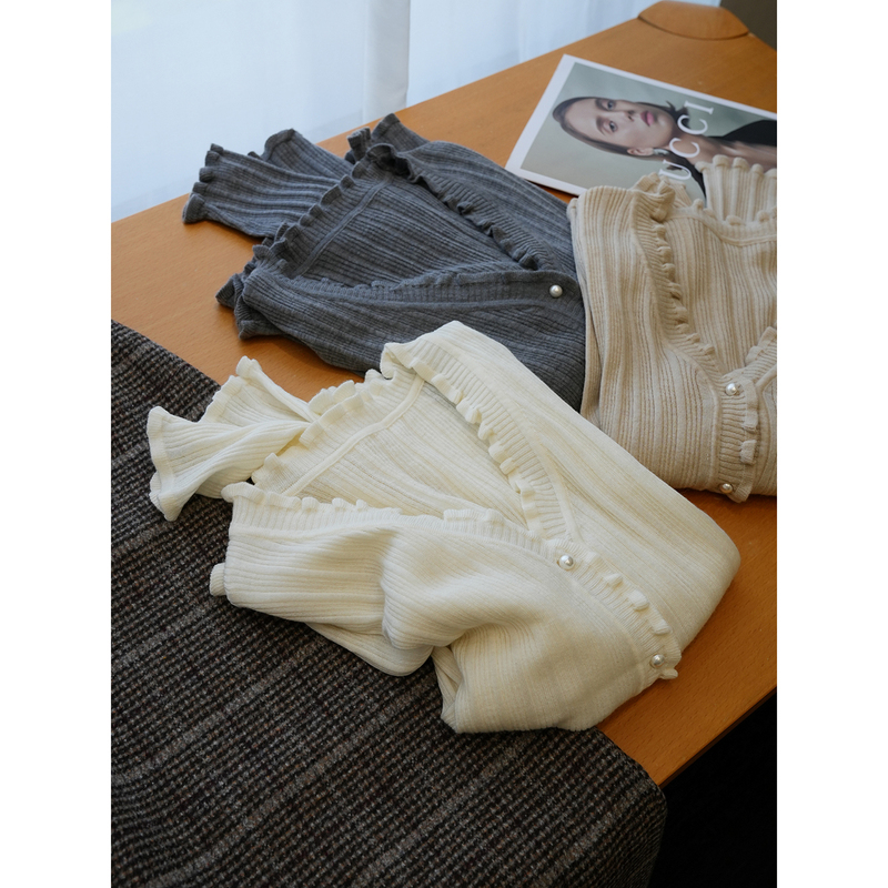 In Stock, Say Goodbye to 50% off! Gentle Ruffled Edges! Soft Sheep Wool Knit Cardigan for Women, Early Autumn<Ezzw049 In Stock, Say Goodbye to 50% off! Gentle Ruffled Edges! Soft Sheep Wool Knit Cardigan for Women, Early Autumn<Ezzw049
