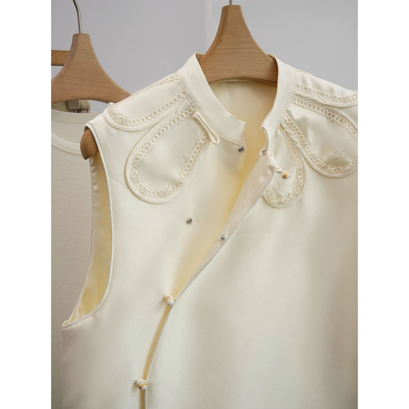 In Stock: Say Goodbye to 50% off - Chic Petal Collar, New Chinese-Style Buttoned Diagonal Vest for Women『Tzza029』