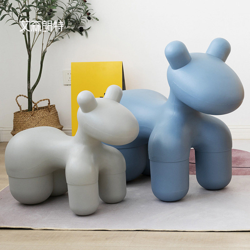 Creative Animal Seat Plastic Thickened Children's Chair Home Baby Mesh Red Little Horse Chair Nordic Kindergarten Cartoon Stool