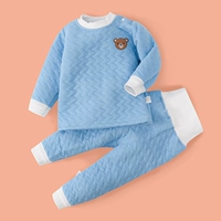 Светло -голубой медведь