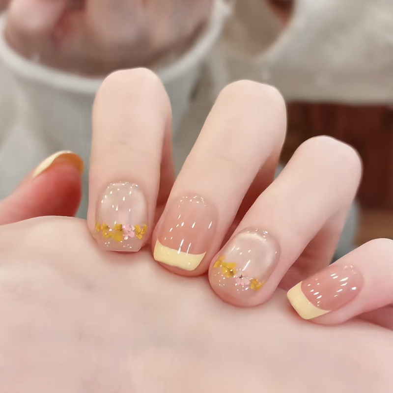 2026 New Style Wearable Nails, French Style, Ginger Yellow, Dried Flower, Cat Eye Effect, Short Style, Student Nail Stickers, Removable Fake Nails