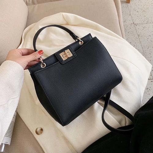 Портативная брендовая сумка, вместительный и большой ремешок для сумки, изысканный стиль, яркий броский стиль, в корейском стиле, коллекция 2021