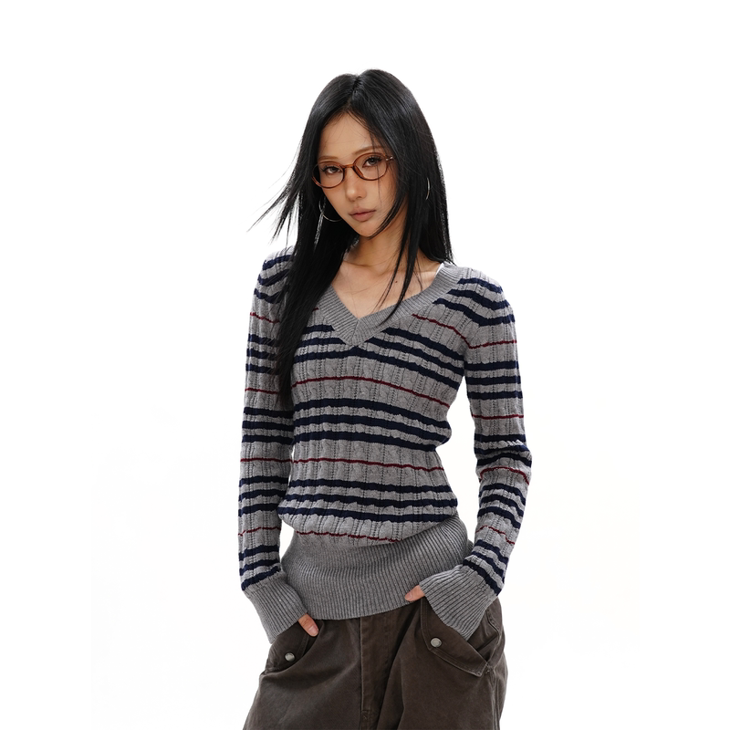 S3T5 Striped V-Neck Design Gray Knitwear Sweater for Women, New Loose-Fitting Slim-Fit Base Shirt Top for Autumn and Winter