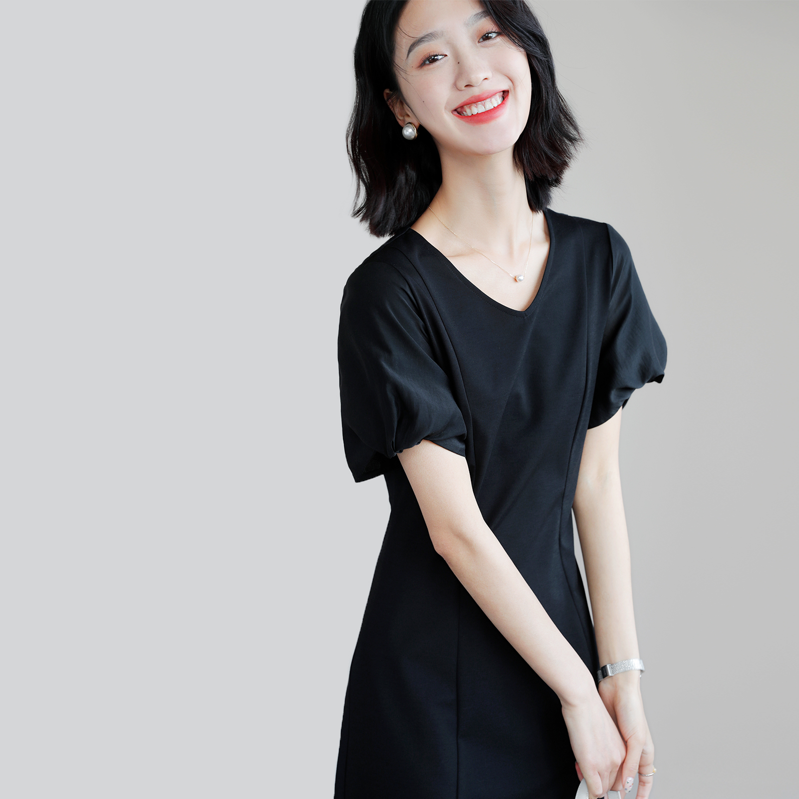 Dituton knocks a ceremonial peach heart collar dress for women 2021 summer new mid-length version temperament waist small black dress