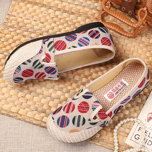 Новые старые пекинские туфли на плоской подошве для женщин, туфли с вышивкой в этническом стиле, льняные туфли для мам на мягкой подошве, туфли из нескользящей ткани, туфли Hanfu