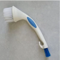 Пластиковая щетка