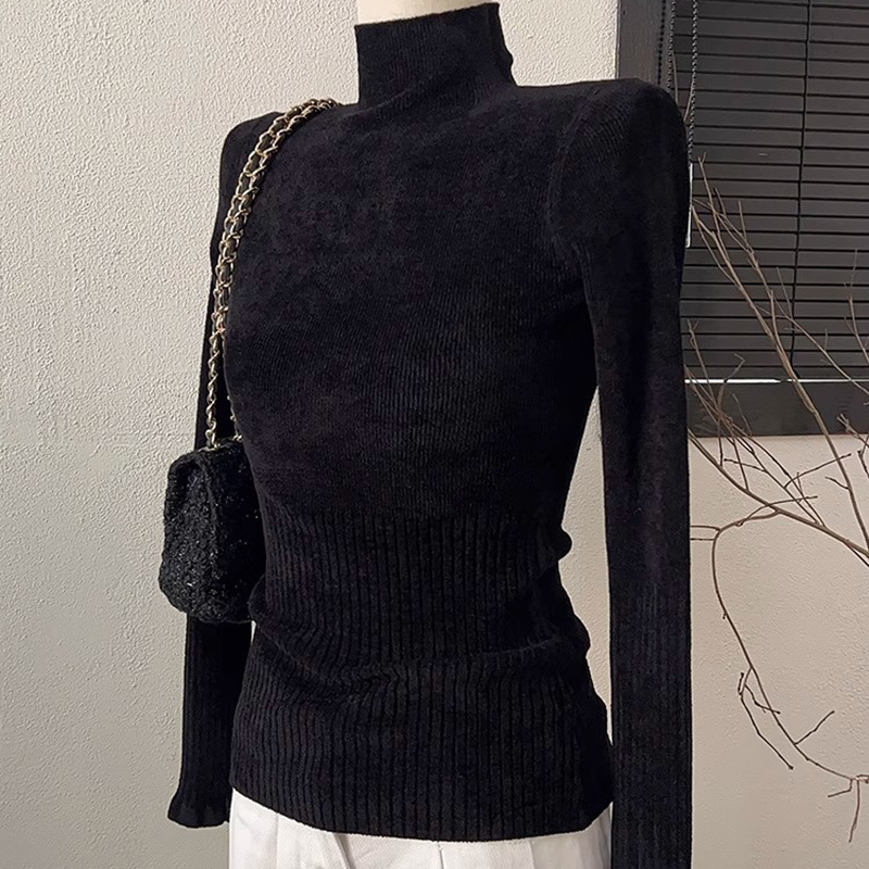 Gorgeous Black Half-Turtleneck Cashmere Knit Sweater for Women, Autumn and Winter Style, Slim Fit, Suitable as an Inner Layer or Top