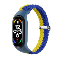 Полосатая вязаная модель -бледный и желтый