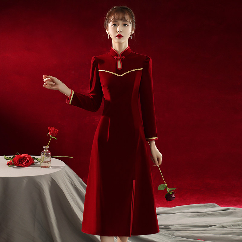 Toast dress bride Cheongsam improved temperament 2021 new young medium and long red velvet engagement dress