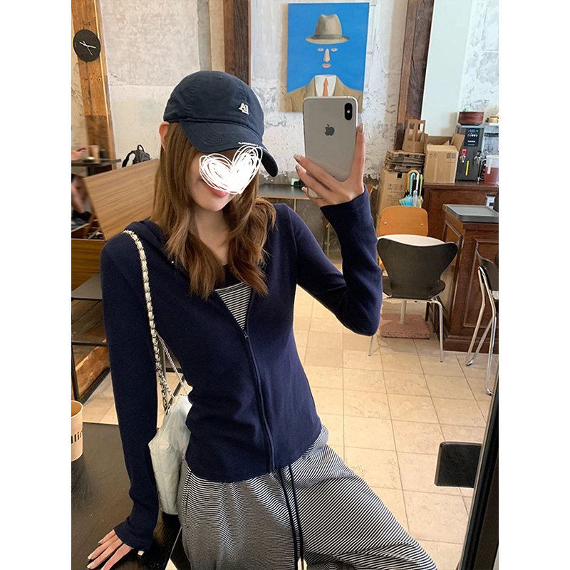 Mosesqueen American Style Zip-Up Hoodie Jacket for Women, New Solid Color Slim Fit Long-Sleeve Top Mosesqueen American Style Zip-Up Hoodie Jacket for Women, New Solid Color Slim Fit Long-Sleeve Top