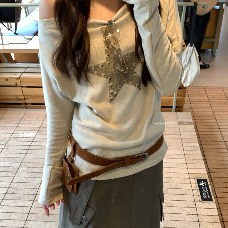 Thirteen Rows 2026 Early Autumn New Style Lazy Korean Version Simple Pentagram Print Studded Cool and Handsome Casual Long Sleeve T-Shirt Thirteen Rows 2026 Early Autumn New Style Lazy Korean Version Simple Pentagram Print Studded Cool and Handsome Casual Long Sleeve T-Shirt