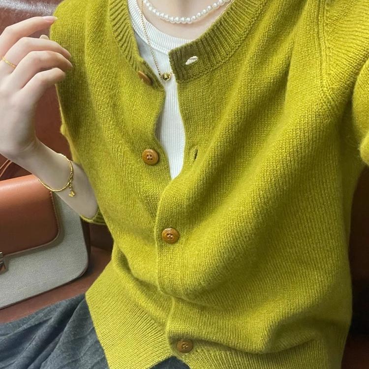 European-Style Beautiful Mustard Green Cardigan for Women, 2026 Autumn and Winter Hot Item, Super Pretty Avocado Green Soft Knit Sweater