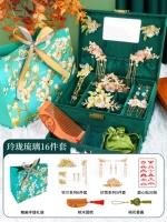 Средний размер с набором из 16 предметов [?Linglong Glaze?] и 2 наборами аксессуаров для волос.