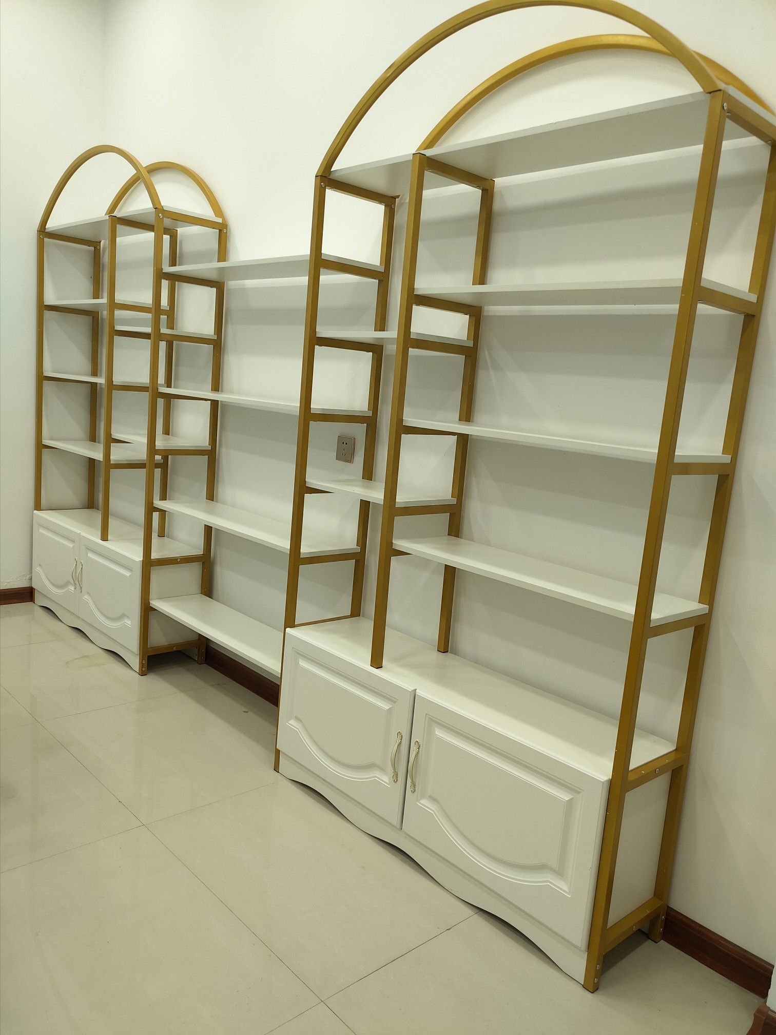 Cosmetics display cabinet cabinet product showcase shop shelf cabinet display rack display rack nail art shelf container storefront