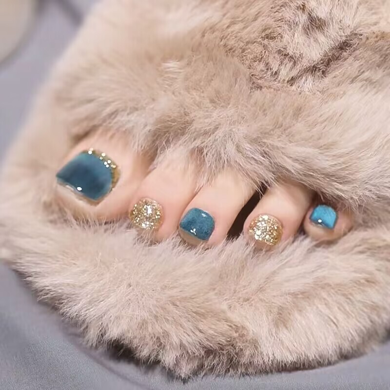 Foot Wearable Nails 2026 New High-End Toe Nail Stickers Summer Toe Nail Wearable Nails Whitening Waterproof