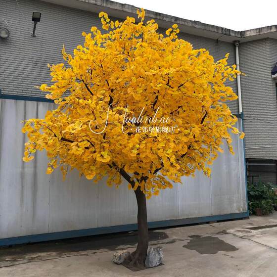 Large simulated ginkgo tree, golden wishing tree, autumn landscaping, artificial tree decoration, stage shooting, floor-to-ceiling window decorations