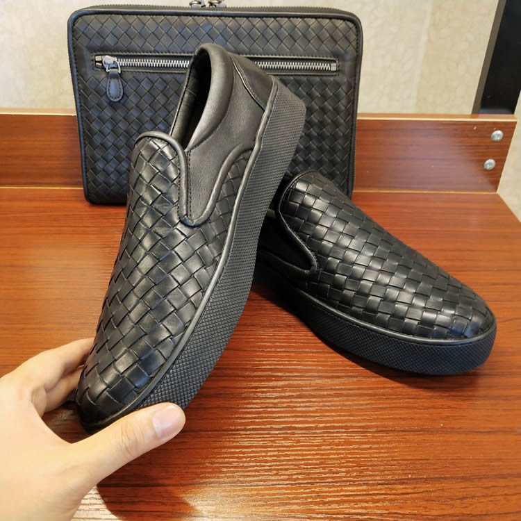 BV WHQN MAQH new men's shoes pure handmade genuine leather cow leather woven with a foot pedal leather shoe male set foot lefu shoes