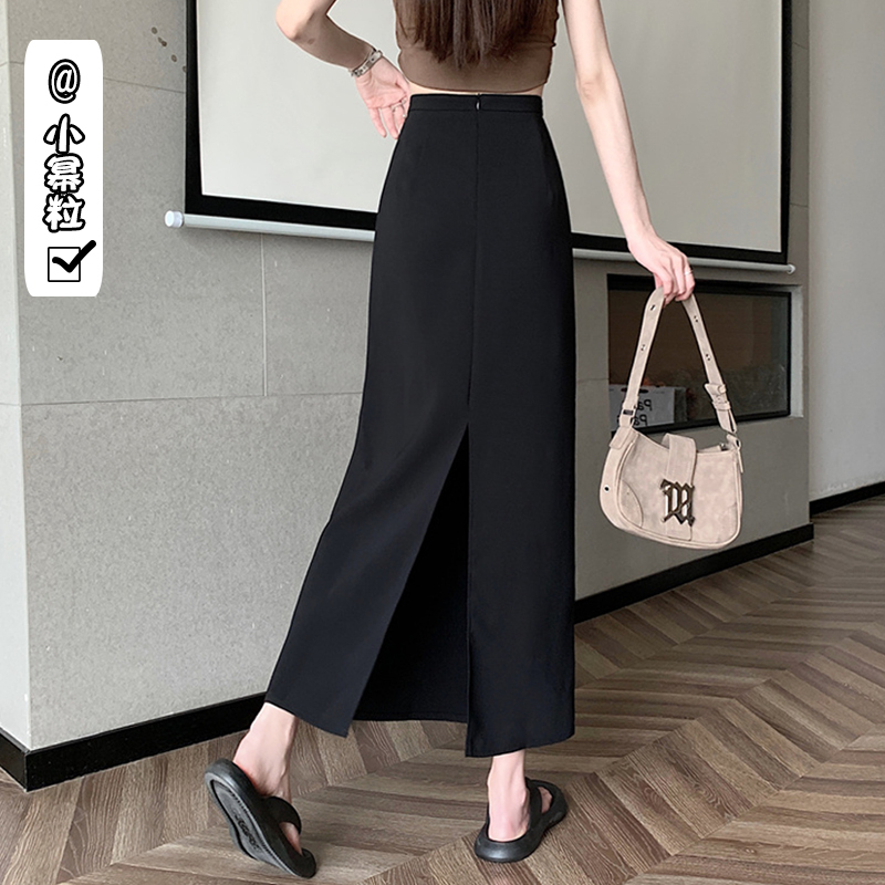 Designed with a Back Slit, Women's Spring and Summer Slim-Fitting Pencil Skirt, Mid-Length Straight Skirt Designed with a Back Slit, Women's Spring and Summer Slim-Fitting Pencil Skirt, Mid-Length Straight Skirt