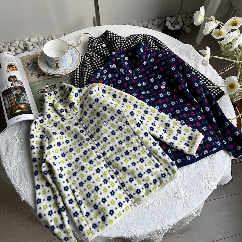 North Nano U Family Spring and Autumn Children's Clothing Printing Rock Zip Gark Warm Capture (Cover)