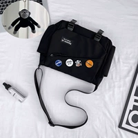 Черная+горилла висит+четыре случайных бад.