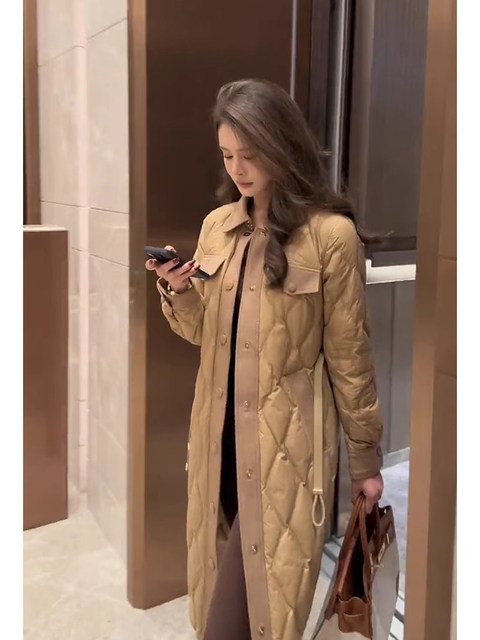 European-Style Khaki Long down Jacket with a Turn-Down Collar, 2026 Spring, High-End, Super Stylish, Lightweight, Trendy Small Cotton-Padded Jacket for Women