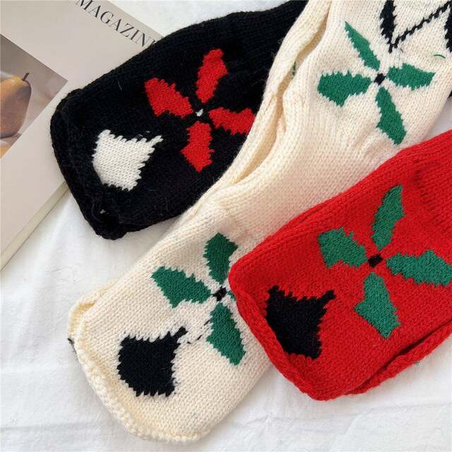 Floral scarf for women in autumn and winter Korean version solid color short cross small scarf student girl thin knitted neck protector to keep warm