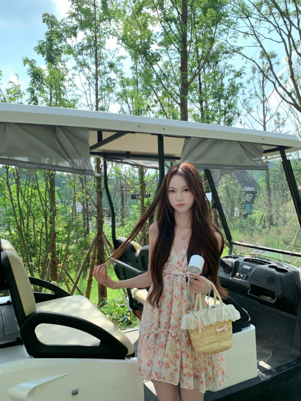 One-Piece Cookie-Colored Backless Halter Floral Dress, Summer 2026 New Resort Style Pure Desire Dress One-Piece Cookie-Colored Backless Halter Floral Dress, Summer 2026 New Resort Style Pure Desire Dress
