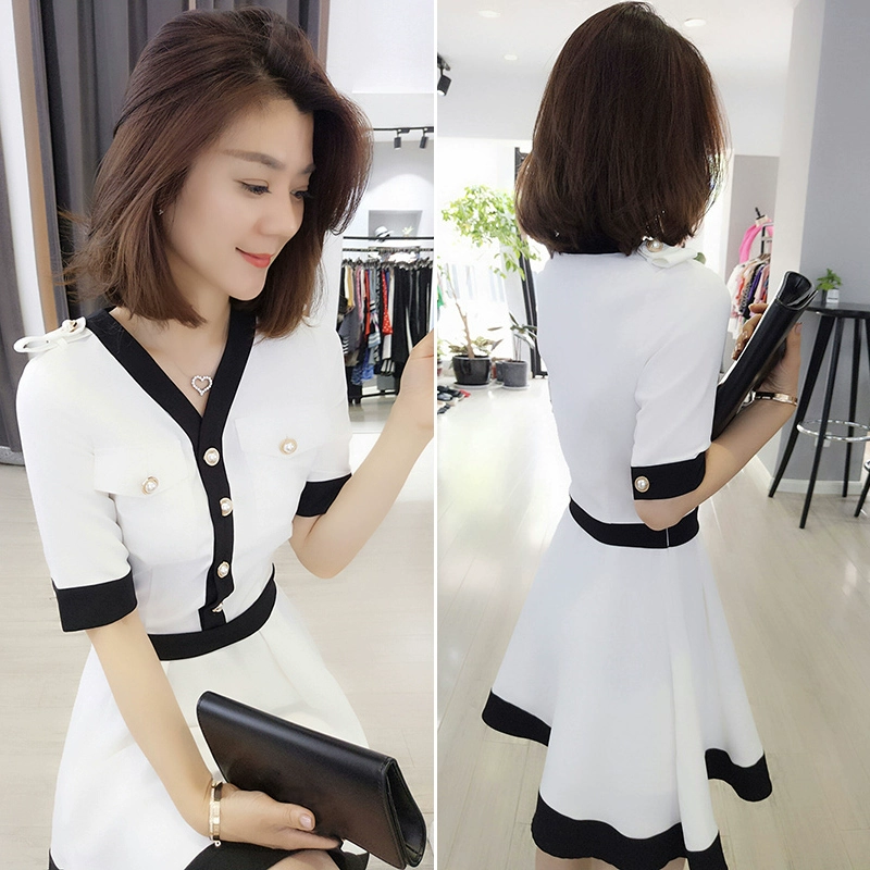 Áo nỉ nữ thần giản dị phổ biến Đầm trắng cổ chữ V ngắn tay ga Châu Âu 2020 hè mới hàng nữ châu Âu - Váy eo cao
