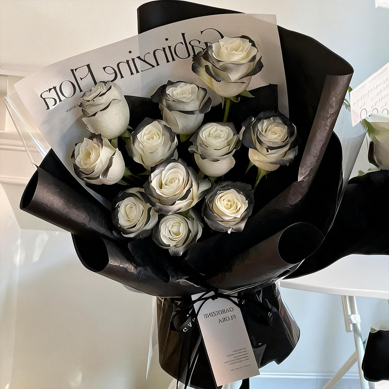 Black Knight Rose Artificial Flower Bouquet, Eternal Flower, Birthday Gift, Confession, Commemoration, Valentine's Day Gift for Boyfriend, Girlfriend, or Best Friend Black Knight Rose Artificial Flower Bouquet, Eternal Flower, Birthday Gift, Confession, Commemoration, Valentine's Day Gift for Boyfriend, Girlfriend, or Best Friend