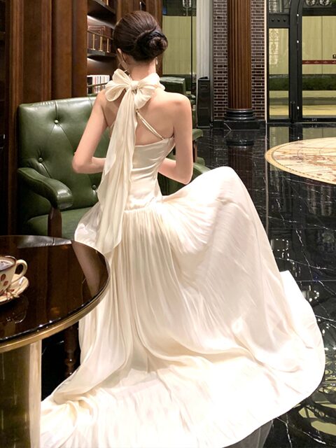 French-Style High-End Halter Neck Dress for Women, Suitable for Engagement, Evening, Birthday, Light Formal Dress, Stunning Long Dress for Early Autumn