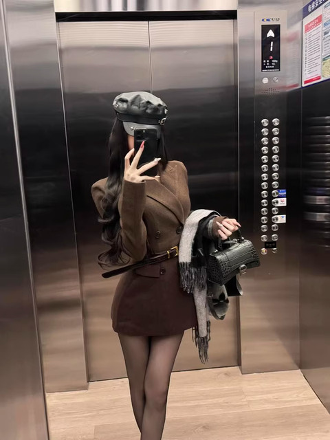 Melard Brown Shoulder-Length Blazer for Women, Autumn and Winter, High-End Double-Breasted Waist-Cinching Slimming Top