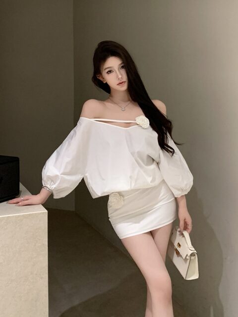 Niche flower one-line off-shoulder hip skirt summer new high-end shirt dress mid-sleeve slim short skirt for women
