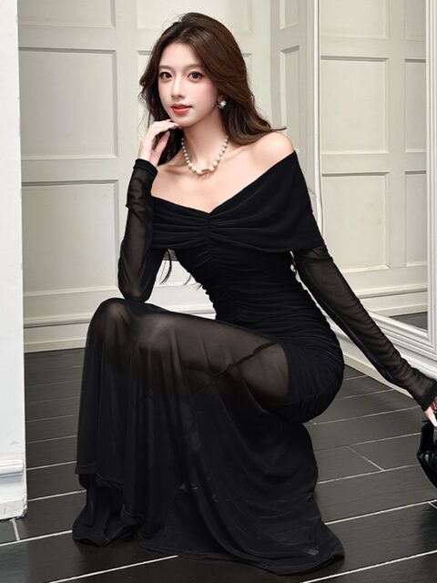 French-Style Spicy Girl Style Mesh Patchwork One-Shoulder Dress for Women in Early Autumn, Pleated Slim Fit Bodycon Long Dress