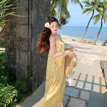 Beach Vacation Yellow Slimming and Whitening Printed Spaghetti Strap Dress for Women 2025 New Sexy Summer Stunning Dress
