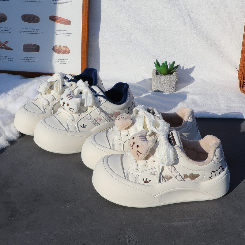 2025 New Autumn and Winter Thick-Soled White Sneakers for Women, Fleece-Lined, Versatile Casual Sports Shoes, Warm Double-Layer Cotton Loafers