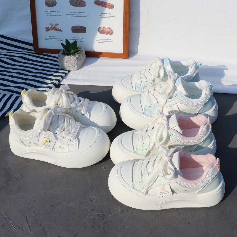 2025 Autumn New Breathable Versatile Thick-Soled White Sneakers for Women ins Trendy Casual Sports Chunky Bread Shoes