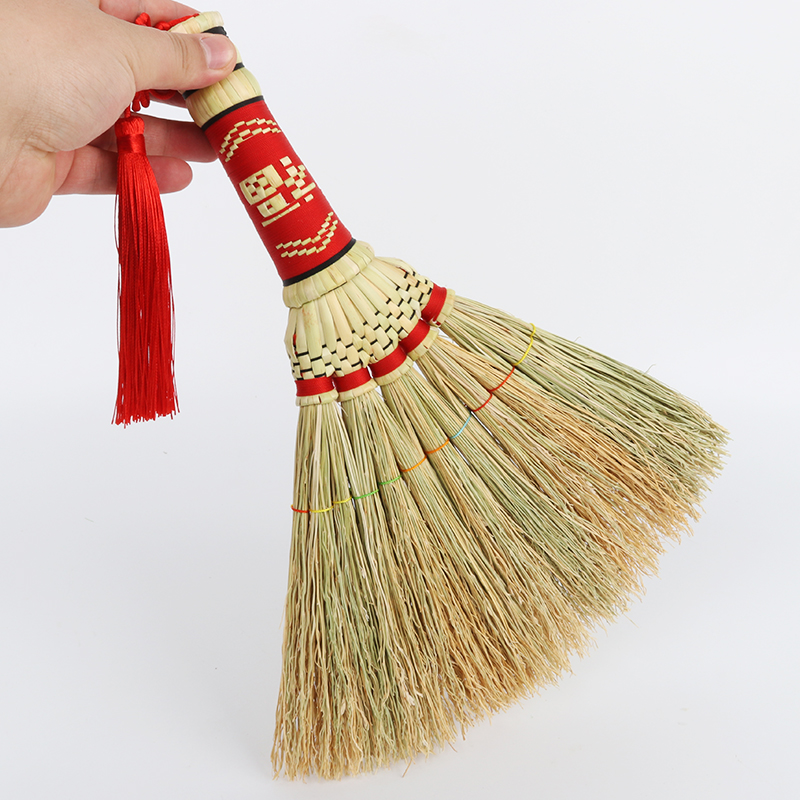 Art Xinfang Square sorghum Miao broom old fashioned handmade small sweep to sweep the bed sofa to sweep the broom brush of the broom