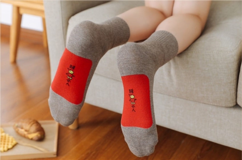 Trendy Red Mid-Calf Socks for Women, Suitable for the Year of the Horse or Snake, Made of Pure Cotton, Short Socks, No-Show Socks for Men, Spring and Summer