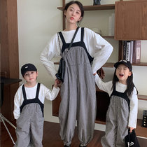 Net Red Kiss Costume Spring Autumn New Mother Woman Dress Checkered Color Back With Pants Korean Version Mother & Son 100 Hitch Brother And Sister Wave