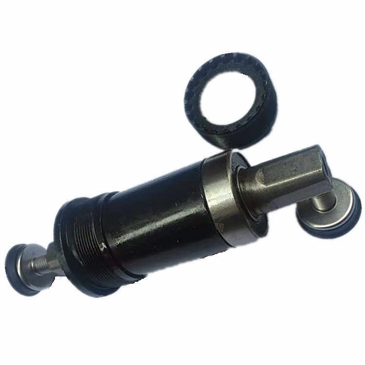 Giant bicycle accessories Daquan central axis dustproof and waterproof mountain bike dead fly bearing central axis super moist without abnormal noise