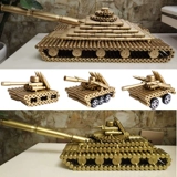 Танк, держатель для ручек, пуля, патронная гильза