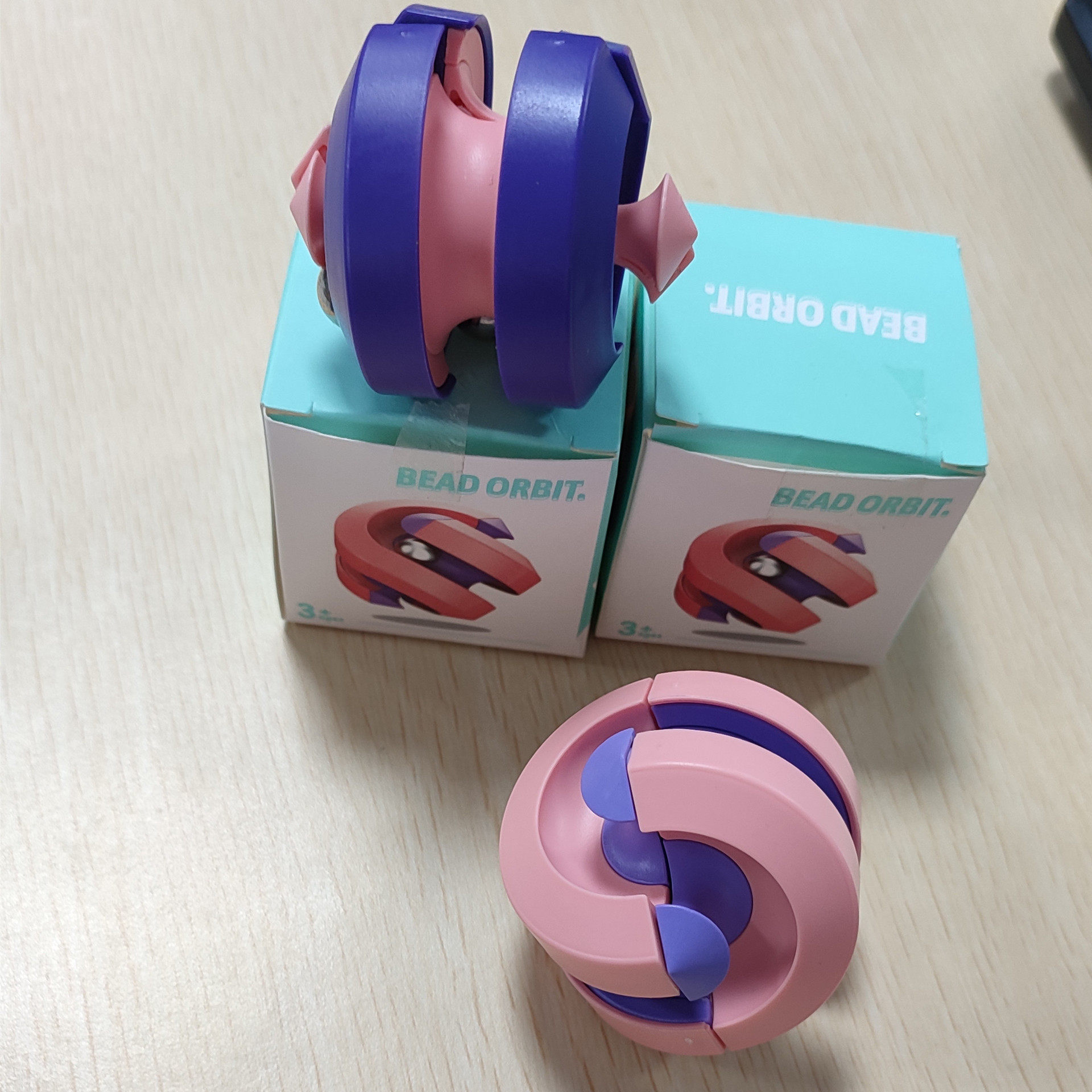 New bead gyro creative decompression finger gyro marble track Rubik's cube toy