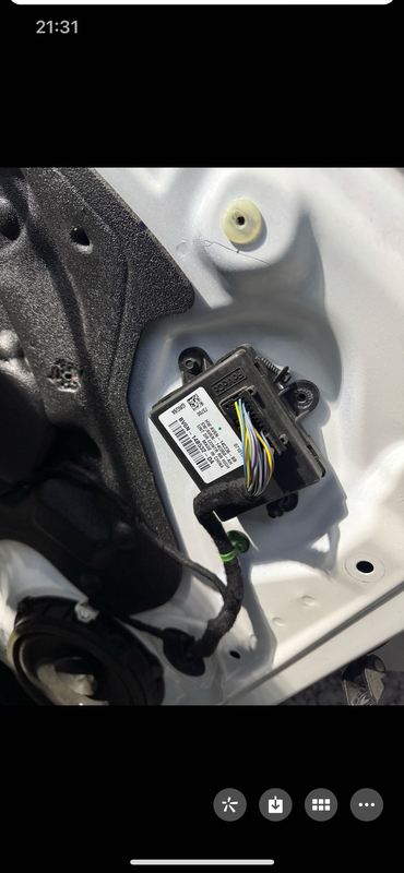 Suitable for the New Ford Focus and Kuga Glass Lift Module, Window Control Computer Version, Door Control Box Suitable for the New Ford Focus and Kuga Glass Lift Module, Window Control Computer Version, Door Control Box