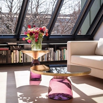 Nordic ins net red glass bell coffee table transparent modern minimalist living room sofa side table light luxury round corner table