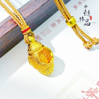 The gold store has the same ancient vietnamese sand gold hollow filigree coin pattern buddha head pendant portable buddha pendant sweater chain