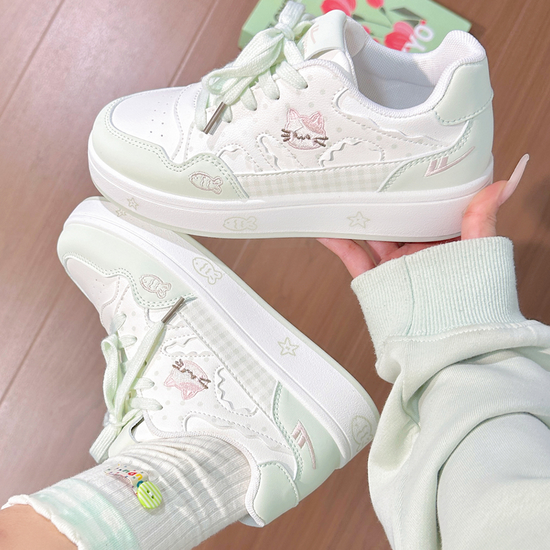 Pull-Back Cat and Fish Spring White Sneakers for Women 2026 New Versatile Casual Shoes Niche Design Student Sneakers for Women